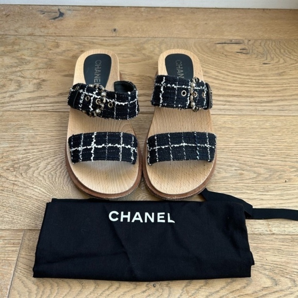Chanel Tweed Sandals - Picture 3 of 11